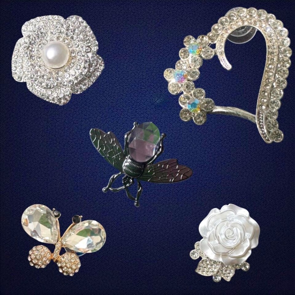 3/$15 🛍️ Sparkling Metal & Crystal Shoe Charms/Plugs Hearts Bugs Flowers